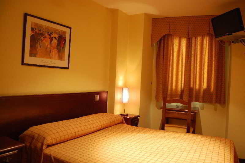 Hotel Complutense Алькала-де-Енарес Екстер'єр фото